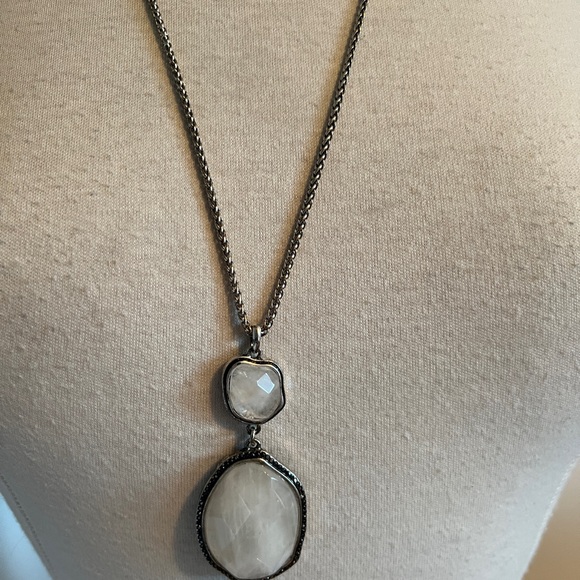 Long necklace with crystal/white stone - silver - Picture 8 of 9